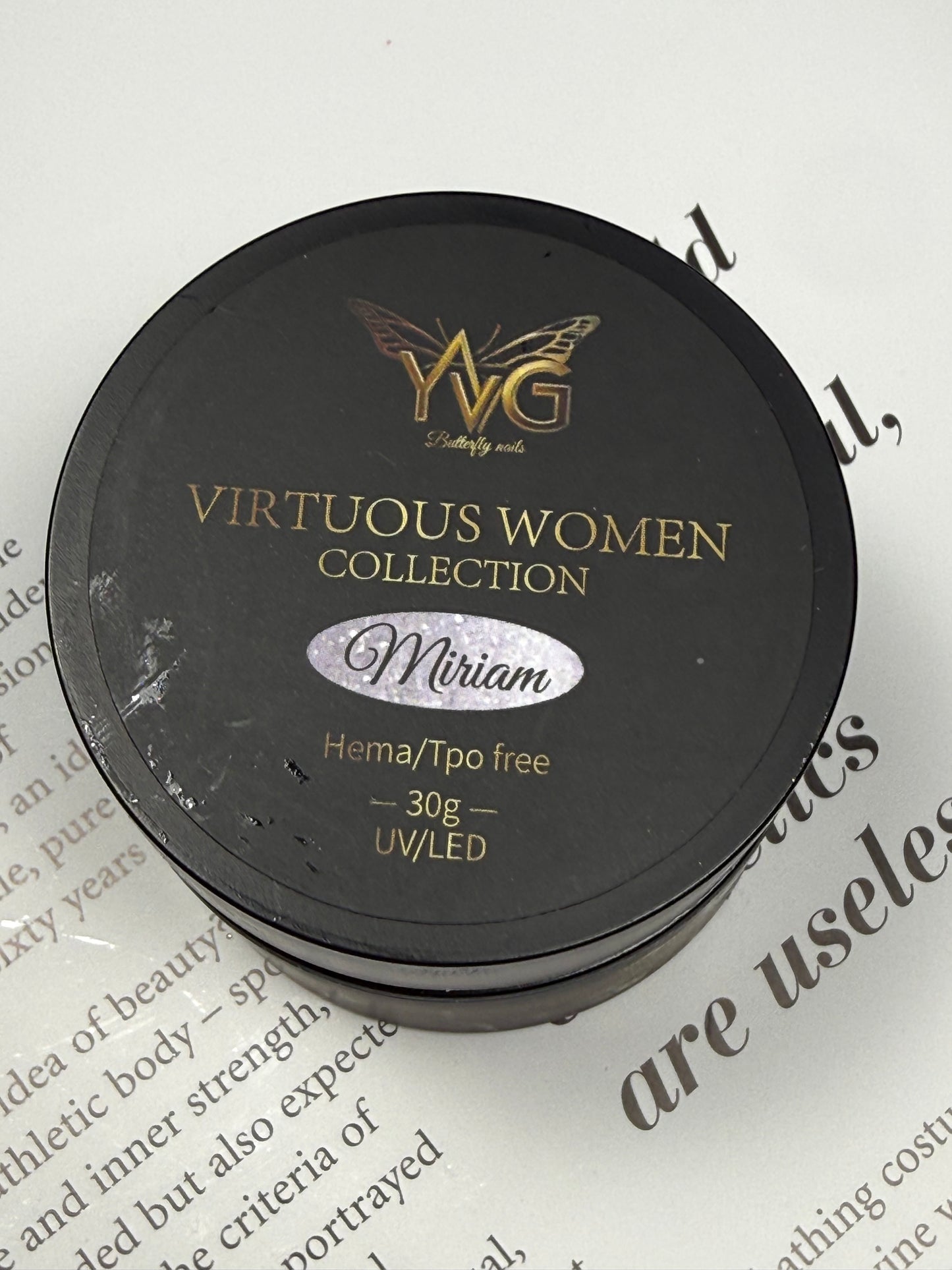 Colección : builder gel virtuous woman 12 colores de 30 g